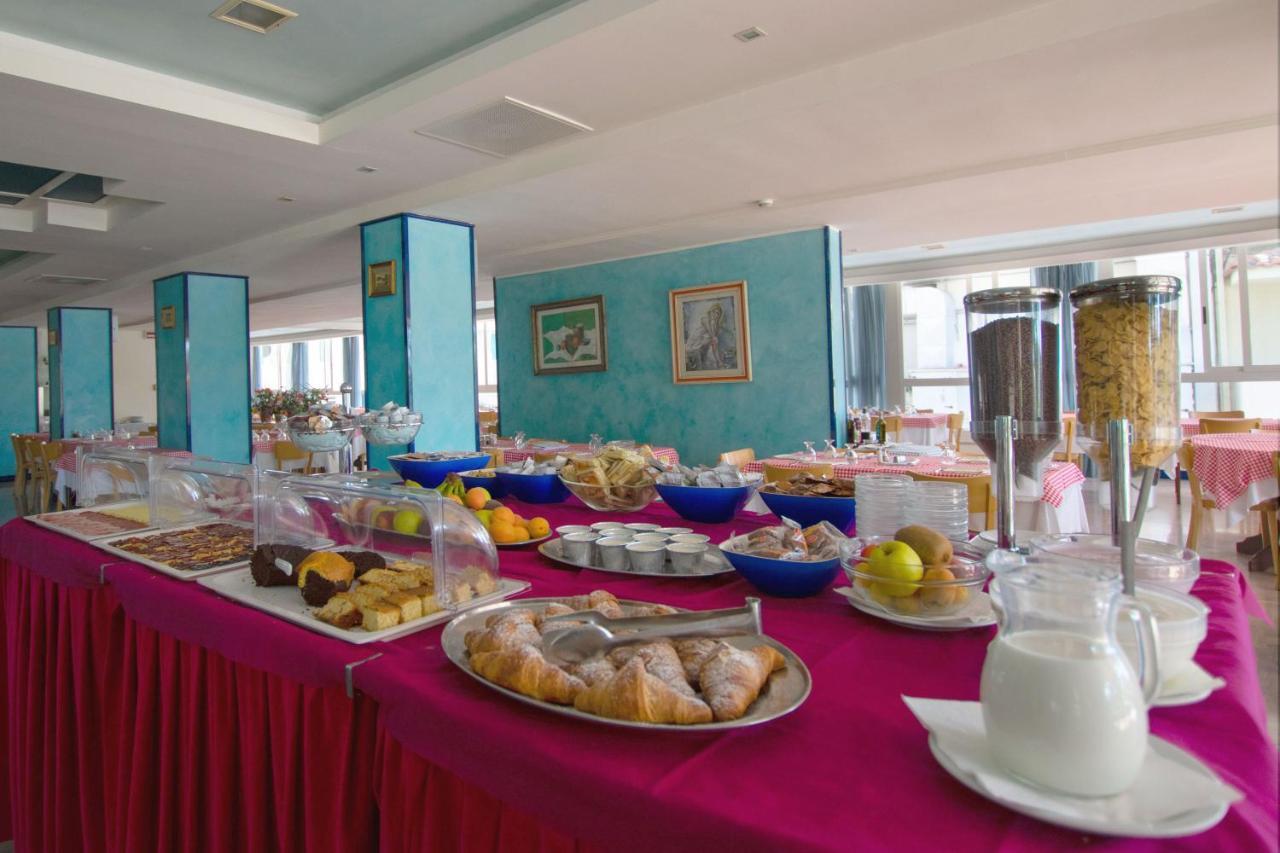 Hotel Bristol Misano Adriatico Extérieur photo