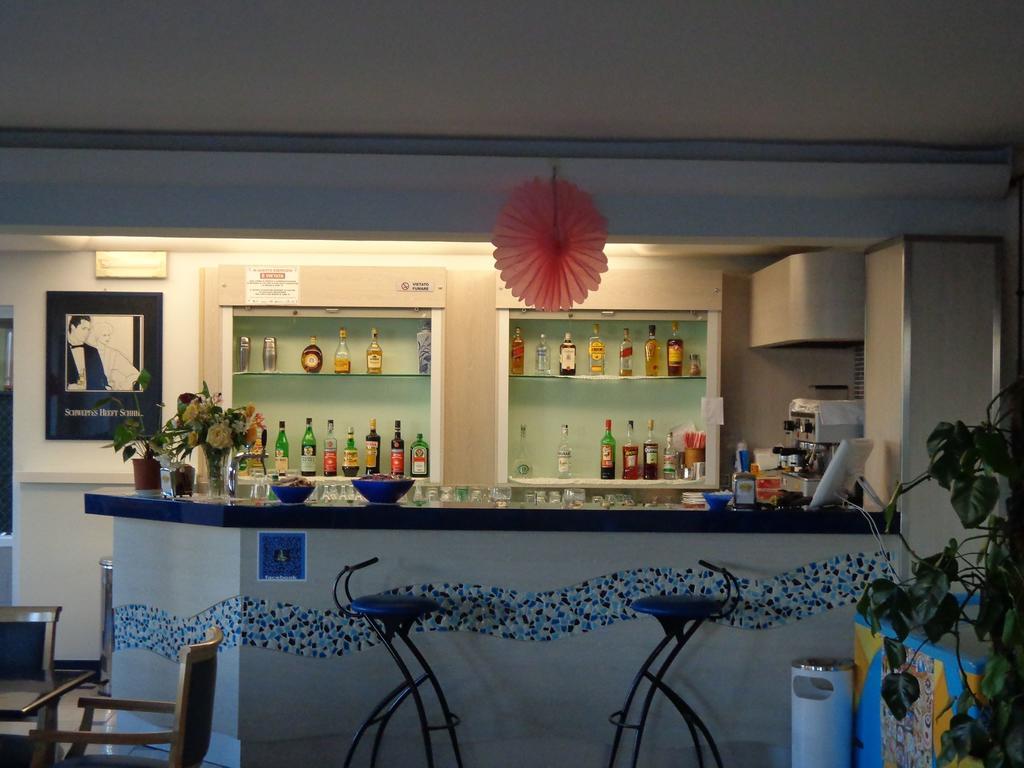 Hotel Bristol Misano Adriatico Extérieur photo