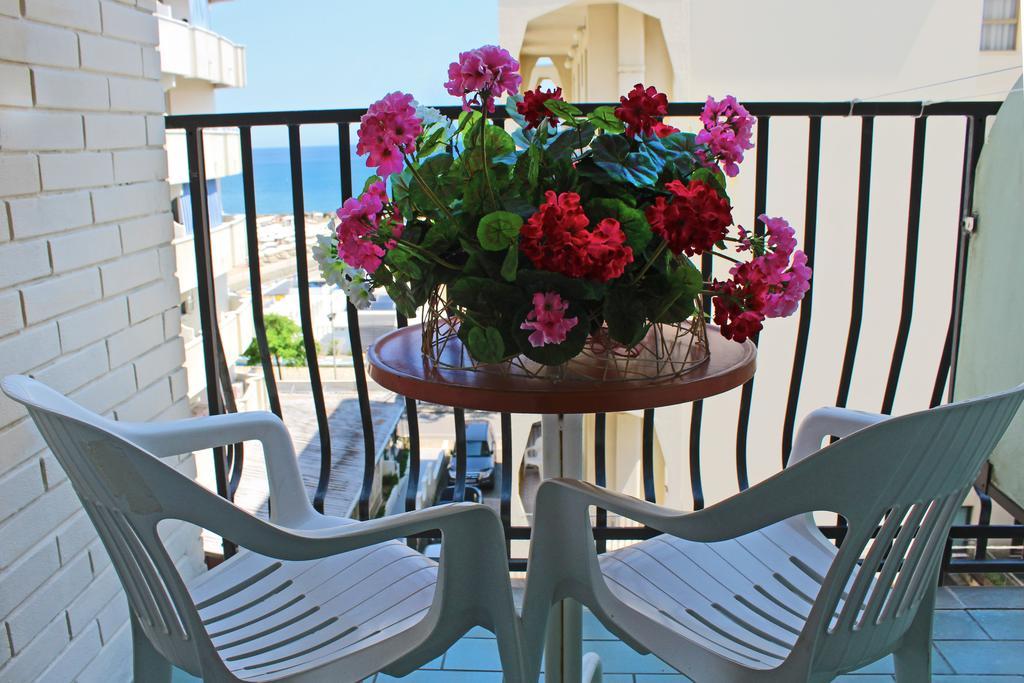 Hotel Bristol Misano Adriatico Extérieur photo