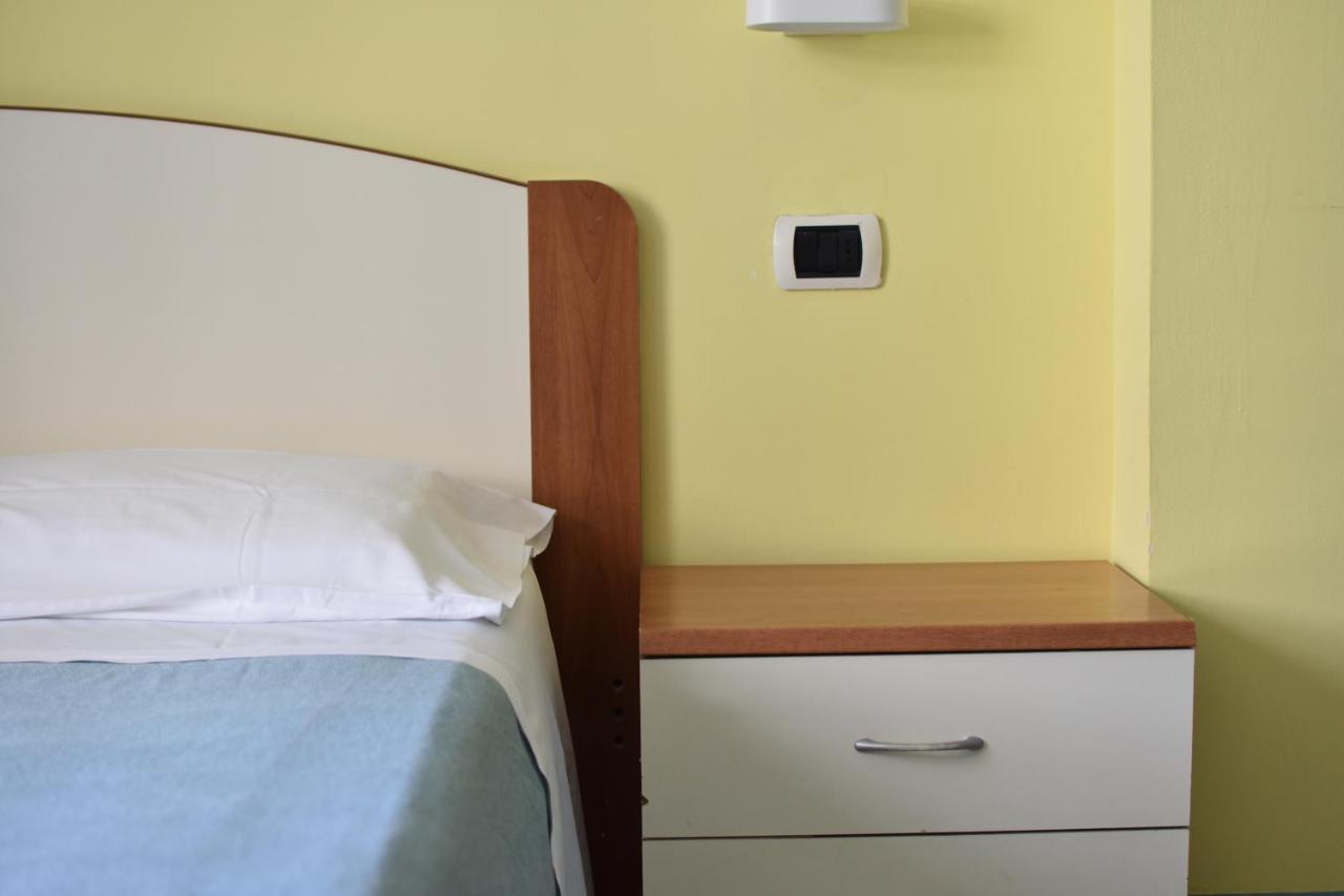 Hotel Bristol Misano Adriatico Extérieur photo