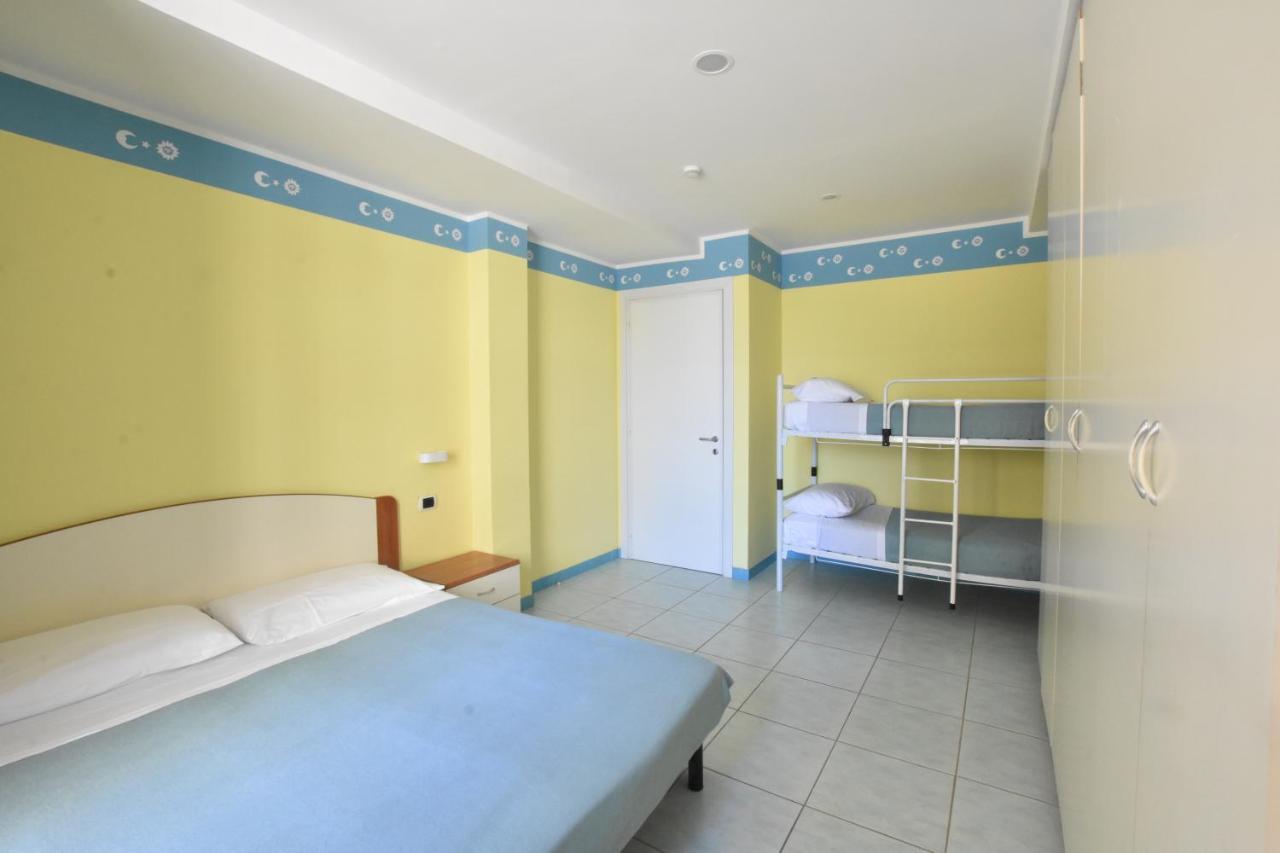 Hotel Bristol Misano Adriatico Extérieur photo
